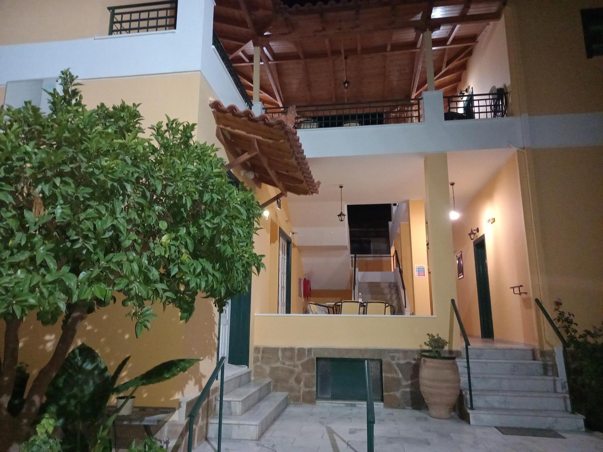 Costa-Rini Hotel Leonidio Ngoại thất bức ảnh